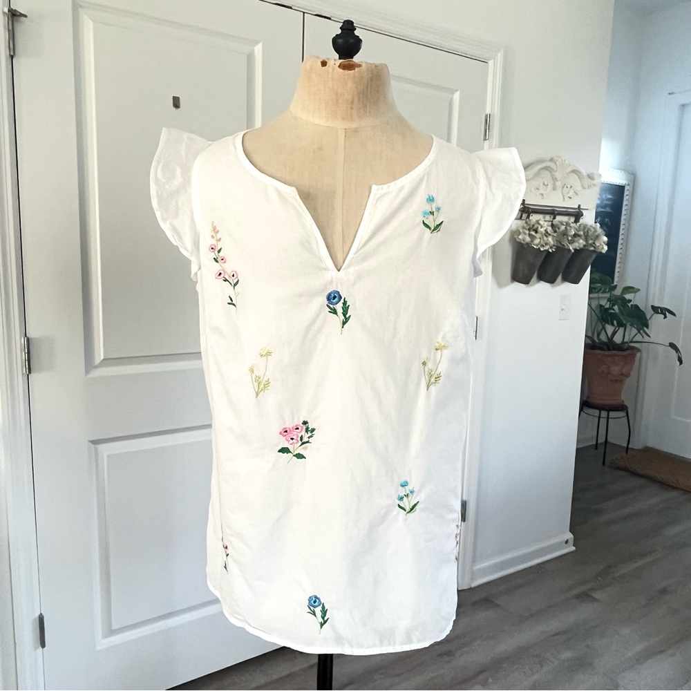 Talbots Tossed Wildflowers Embroidered Cotton Split Neck Short Sleeve Top